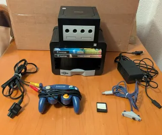 GameCube + accesorios.