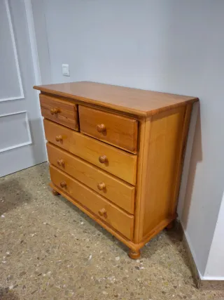 Conjunto de muebles de madera