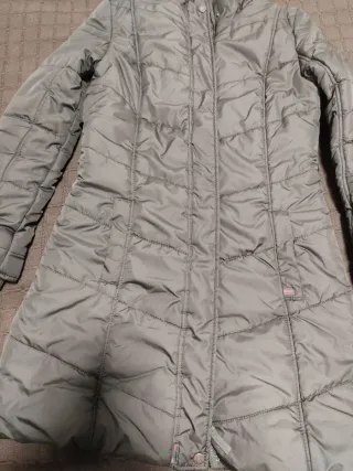 Chaqueta marrón acolchada