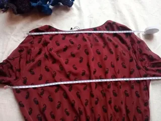 Abitino borgogna fantasia paisley Mango M