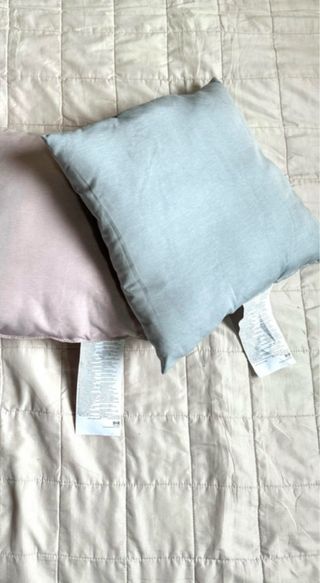 Cuscino azzurro dell’ IKEA