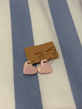 Conjunto 5 pares pendientes corazón rosa