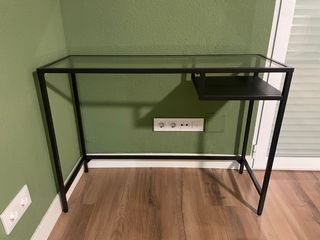 Escritorio cristal y metal negro