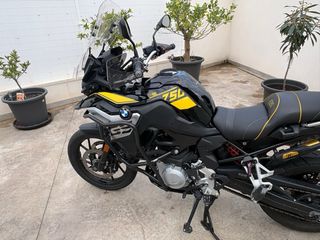 BMW F750GS 40 Aniversario, cambio por honda x750