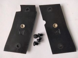 Cachas Colt Mustang Largas Negras