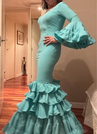 Vestido Flamenca con volantes (manton no incluido)