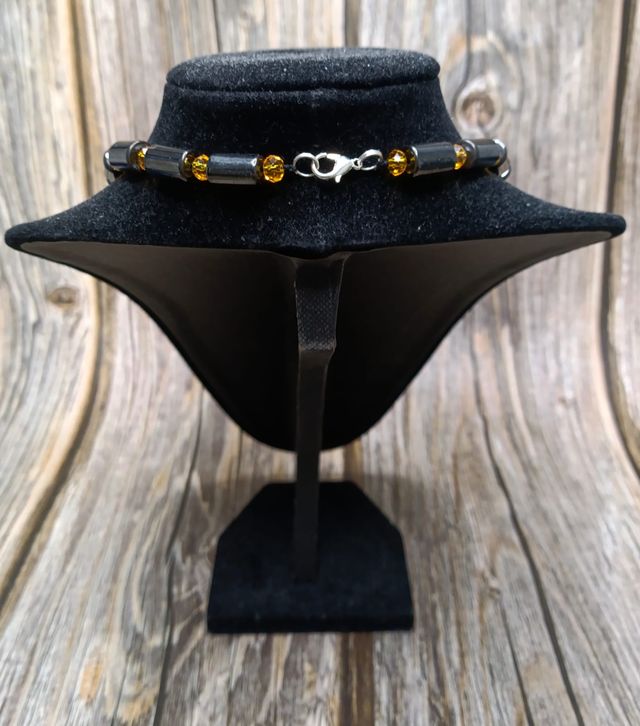 Collana di Ematite e Pietre Arancioni