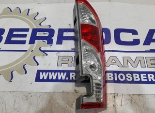 Piloto trasero izquierdo renault kangoo 104255