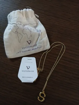 Collana Vestopazzo con ciondolo lettera S
