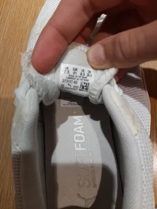 Zapatillas Puma Blancas y Amarillas