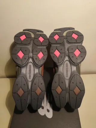 New Balance 9060 Brown/Pink