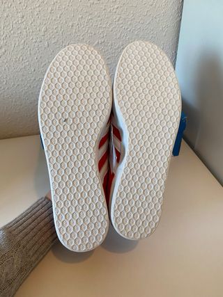 Adidas Gazelle Rojas Talla 42