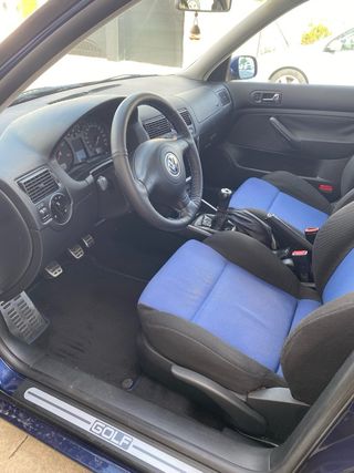 Volkswagen Golf 2001