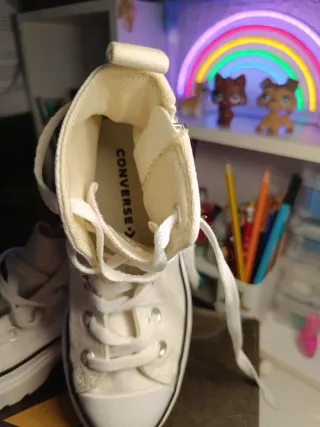 Converse Blancas y Grises talla 33