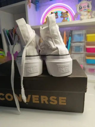 Converse Blancas y Grises talla 33