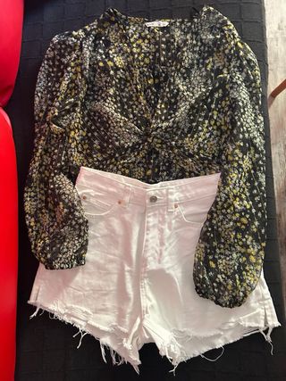 Conjunto Blusa Transparente y Pantalón Blanco