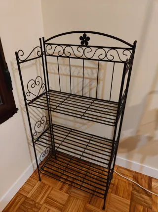 Scaffale in ferro nero a 3 ripiani