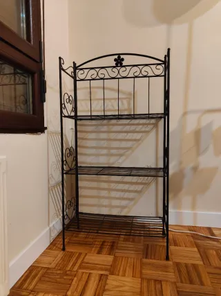 Scaffale in ferro nero a 3 ripiani