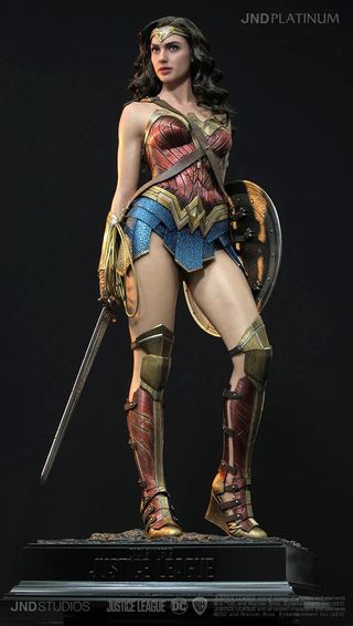 Figura Wonder Woman JND Platinum 68cm