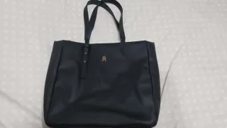 Bolso Negro Tommy Hilfiger