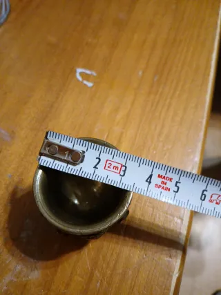 Mortero antiguo bronce figuras