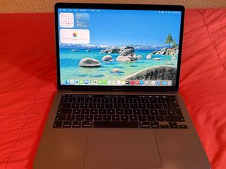 Macbook Pro 13 2020 i7 500GB SSD 16GB RAM