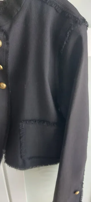 Chaqueta ZARA negra sin estrenar