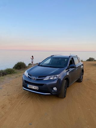 Toyota RAV4 2014