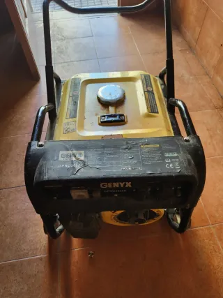 Generador Eléctrico Portátil Genyx