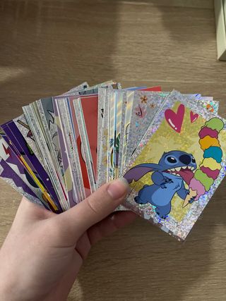 50 Cromos de Stitch Brillantes