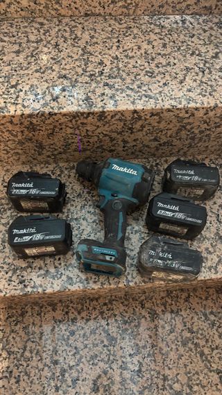 Makita sopladora y Baterías 18V