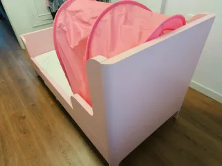 Cama infantil extensible IKEA BUSUNGE