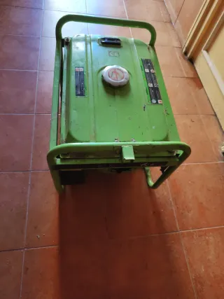 Generador Eléctrico Zipper Verde
