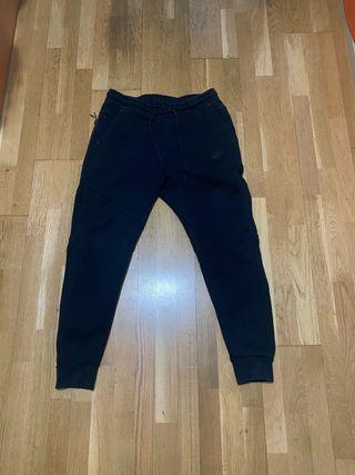 Conjunto Nike Tech Fleece Negro