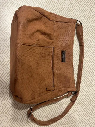 Bolso marrón efecto piel serpiente