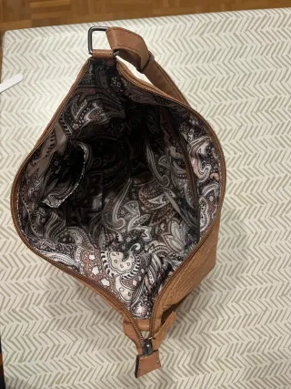 Bolso marrón efecto piel serpiente