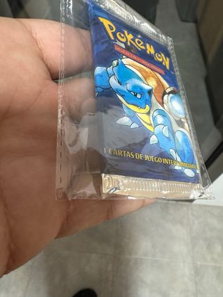 Pokemon Base Set 1999 Blastoise. Sobre original