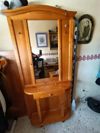 Mueble de entrada de madera