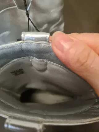 Botas Lefties. plateadas