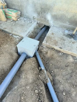 Electricista económico 24hs. Reparación fontaneria