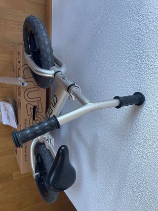 Bicicleta de equilibrio Cruzee plata