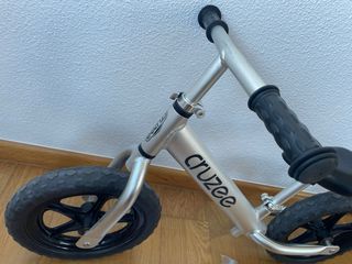 Bicicleta de equilibrio Cruzee plata