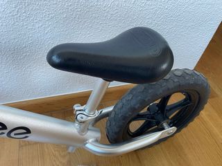 Bicicleta de equilibrio Cruzee plata