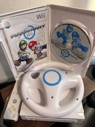 Nintendo Wii + Mario Kart Wii + Volante + mando