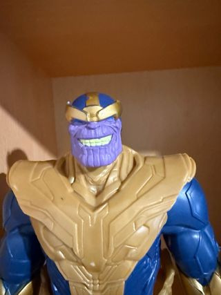 Figura Thanos Marvel