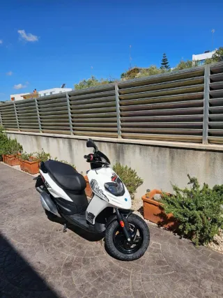 Piaggio Zip 50cc Scooter Blanca