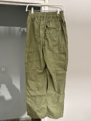 Pantalón cargo verde militar