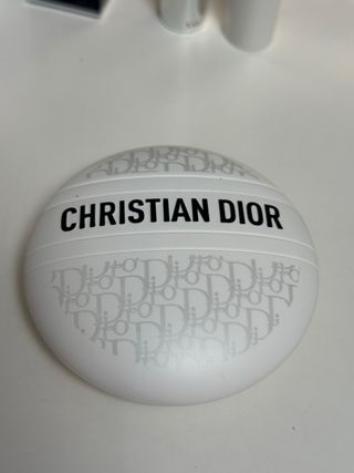 Bolso Neceser Dior Dorado + Cosméticos