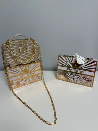 Bolso Neceser Dior Dorado + Cosméticos