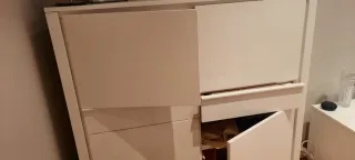 Aparador blanco lacado: 4 puertas, 2 cajones